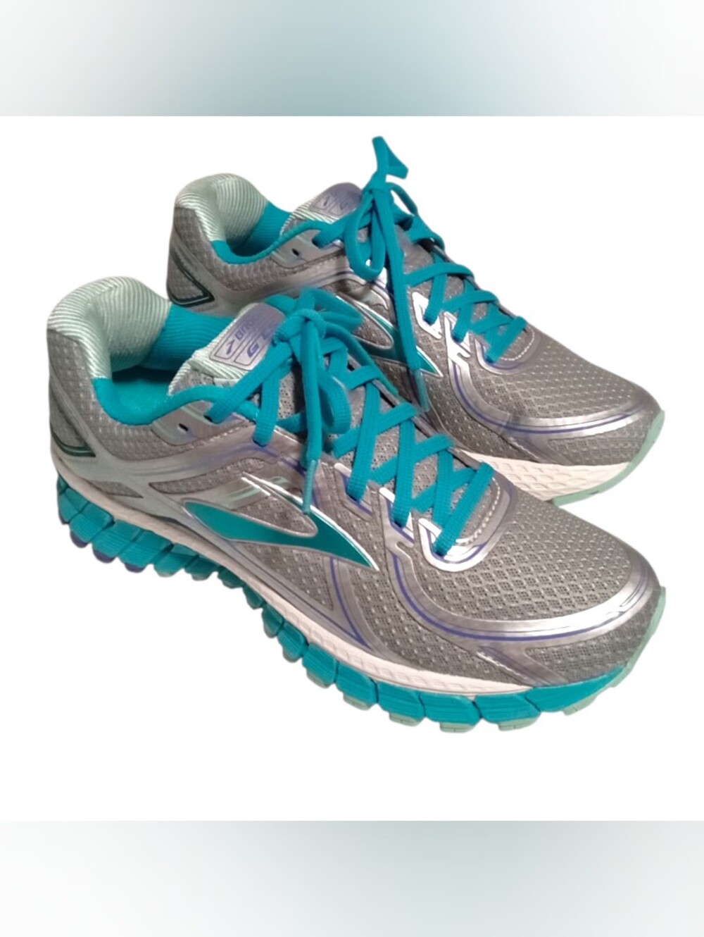 Brooks Adrenaline GTS 16 Women's Running Shoes Silver Teal Size 9 EUC
